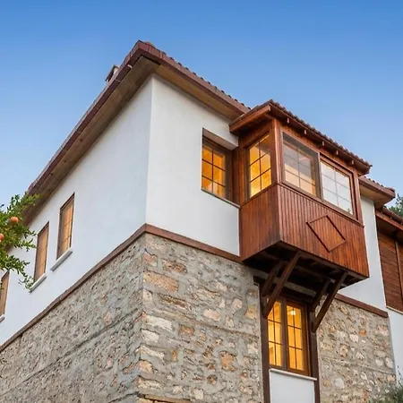 Ferienhaus Karaot Stone House