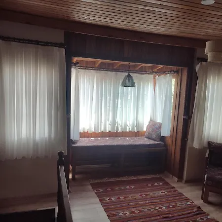 Karaot Stone House Ferienhaus Torbalı