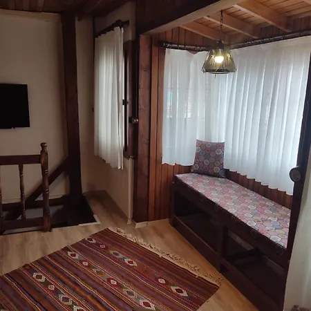 Ferienhaus Karaot Stone House Torbalı